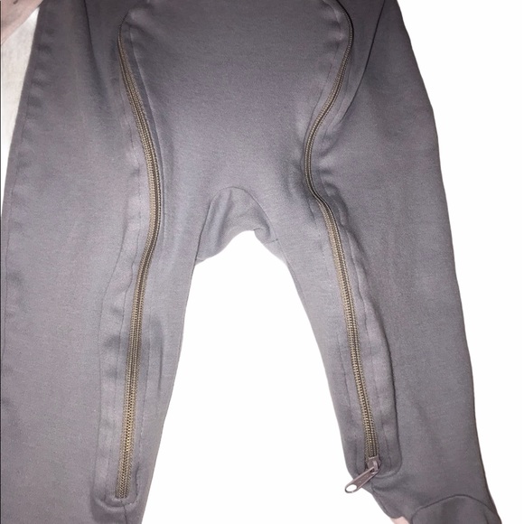 Zipaboo 3-6m Footed Zippered Sleeper Grey Unisex - Picture 2 of 3